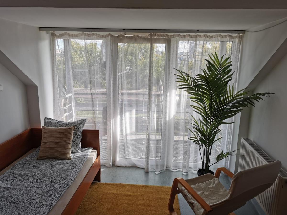 Hid Ifjusagi Szallo Hostel Dunaújváros Kültér fotó