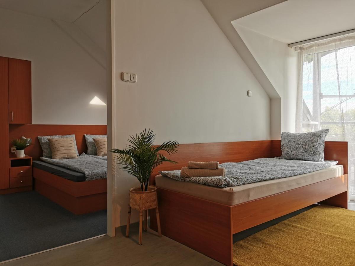 Hid Ifjusagi Szallo Hostel Dunaújváros Kültér fotó
